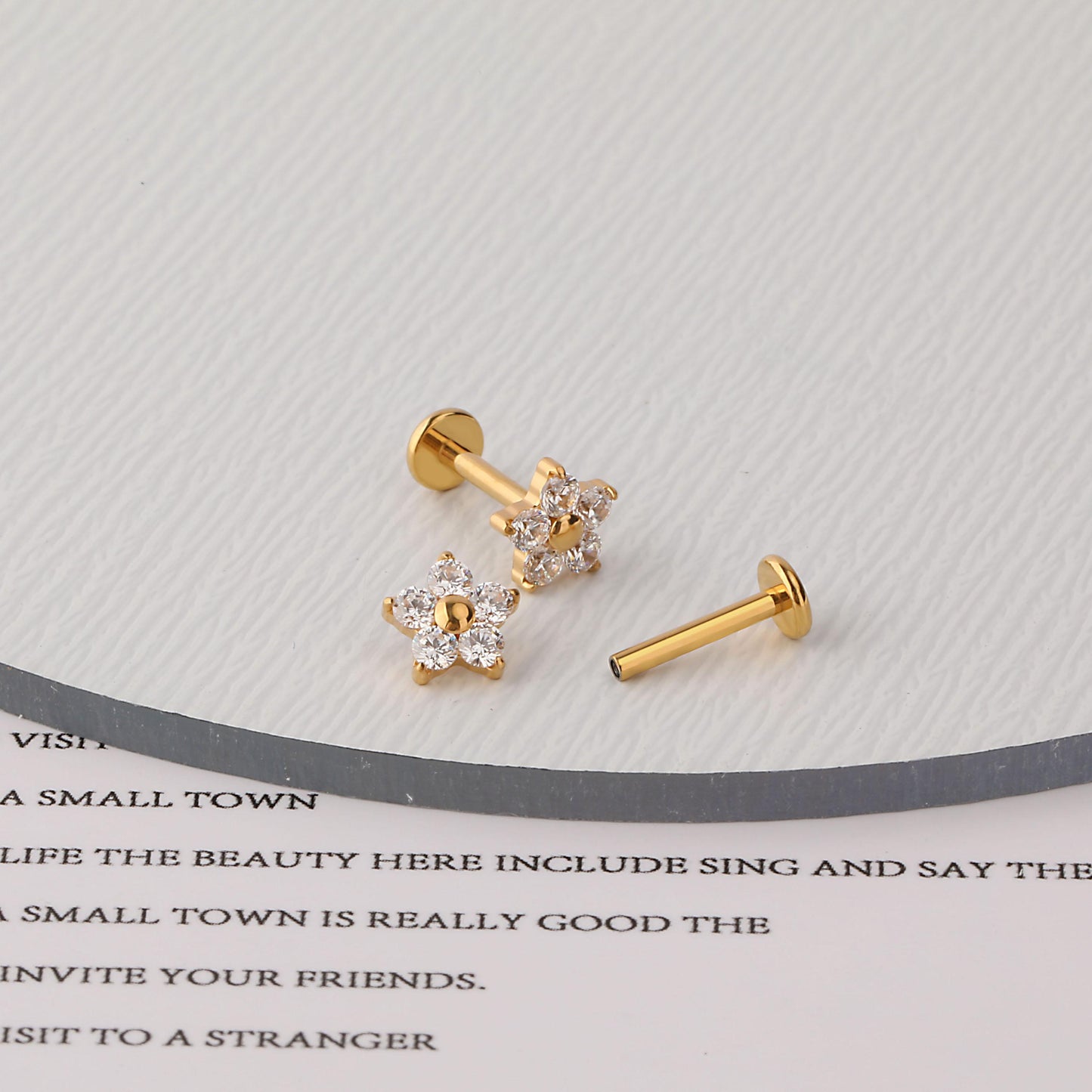 WaterProof-16G G23 Titanium flower Internally Threaded Labret • tragus stud • conch earrings • cartilage helix stud • flat back labret stud