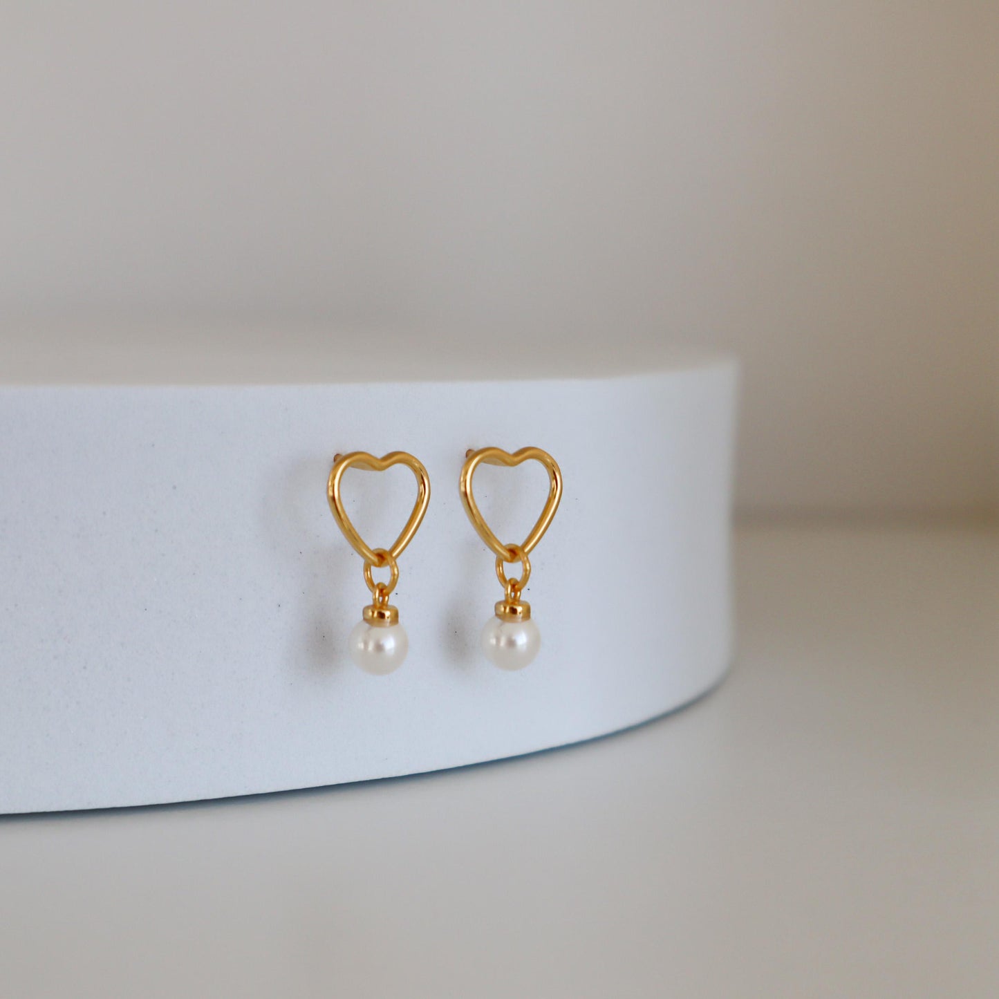 WaterProof-Pearl Drop Earrings, Heart Dangle Earrings with Pearls, Bridesmaid Earrings, Gift for Her