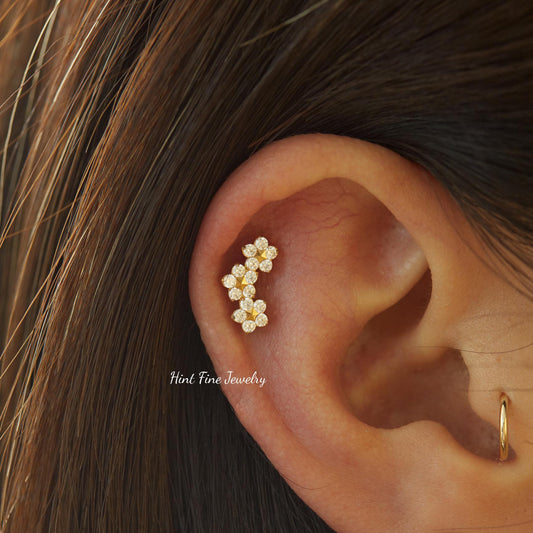 16G G23 Titanium Trio Flower Climber Internally Threaded Labret • tragus stud • conch earrings • cartilage helix stud •flat back labret stud