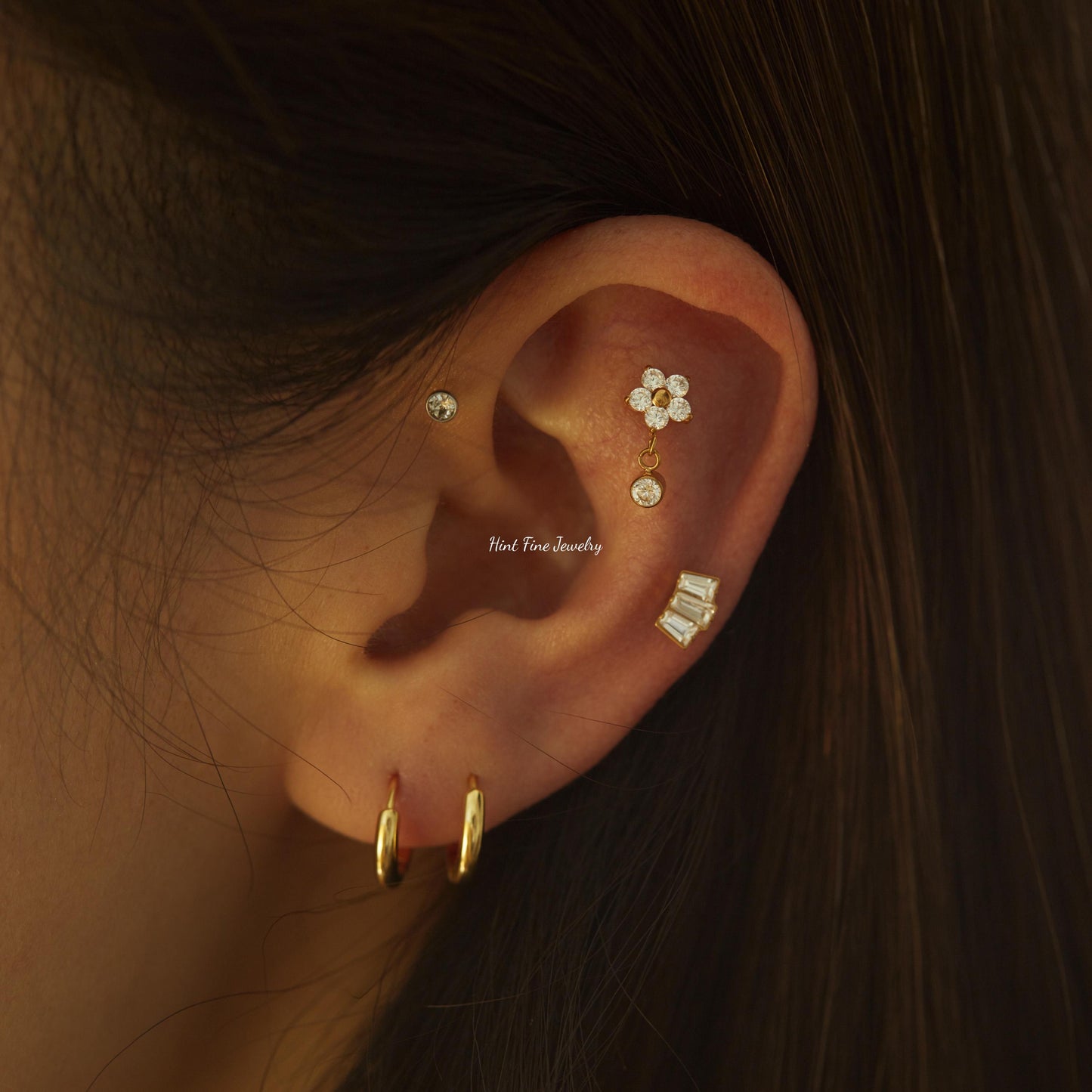16G G23 Titanium flower Dangle Internally Threaded Labret • tragus stud • conch earrings • cartilage helix stud • flat back labret stud