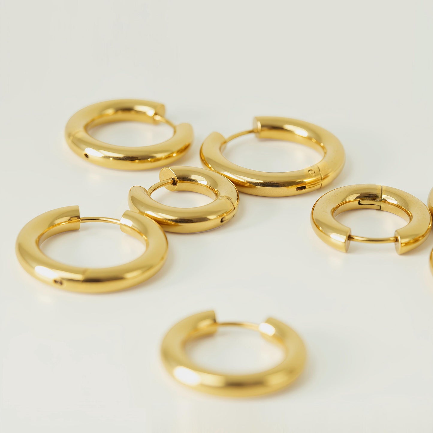 WaterProof-Thick Chuncky Gold Hoop Earrings, Waterproof anti-tarnish Gold Plated STAINLESS STEEL hoops, Tarnish Resistant