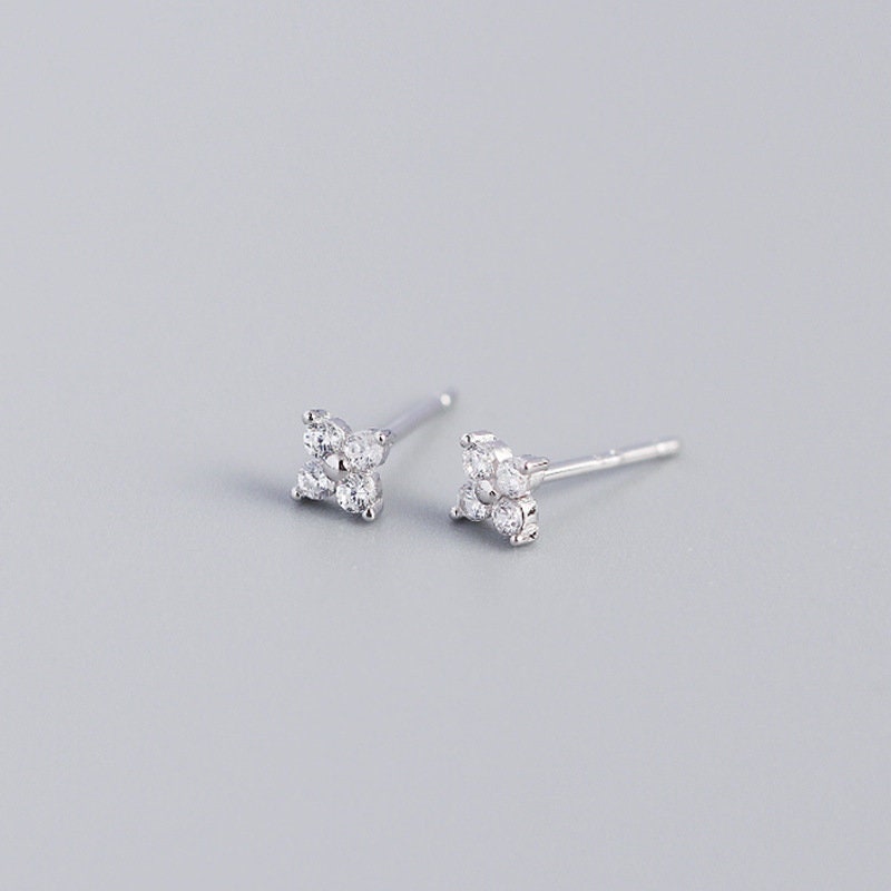 CLOVER TWIN EARRING SET