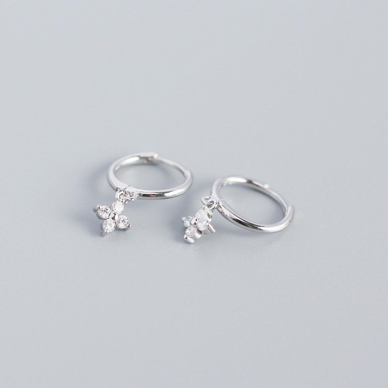 CLOVER TWIN EARRING SET